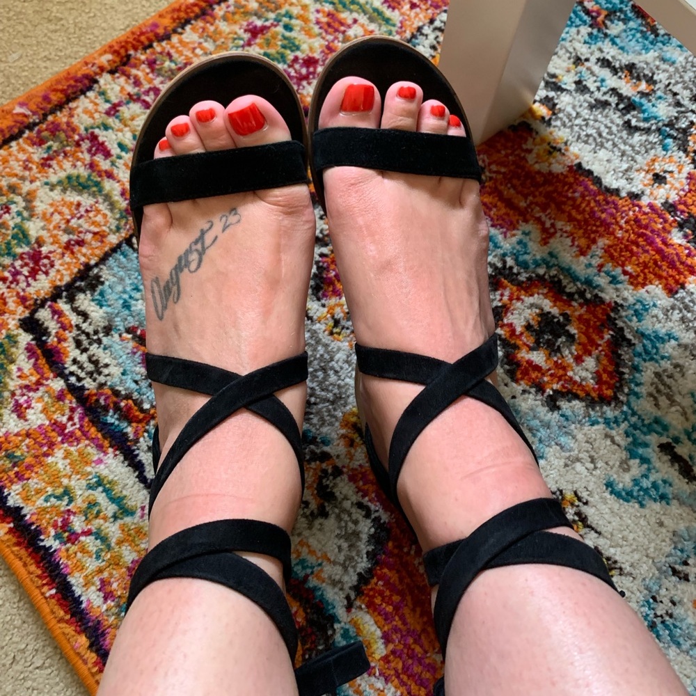 Steve Madden lace up heel